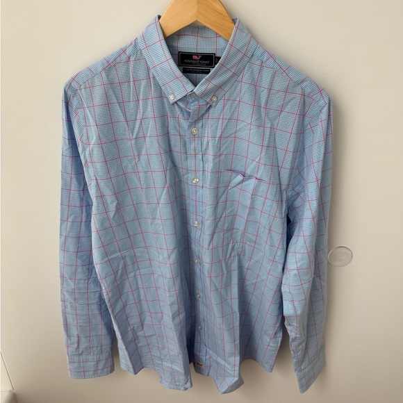 Vineyard Vines Slim Fit Murray Button Down in checkered plaid, size: L - Picture 1 of 3